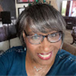 Meet your Posher, Carolyn